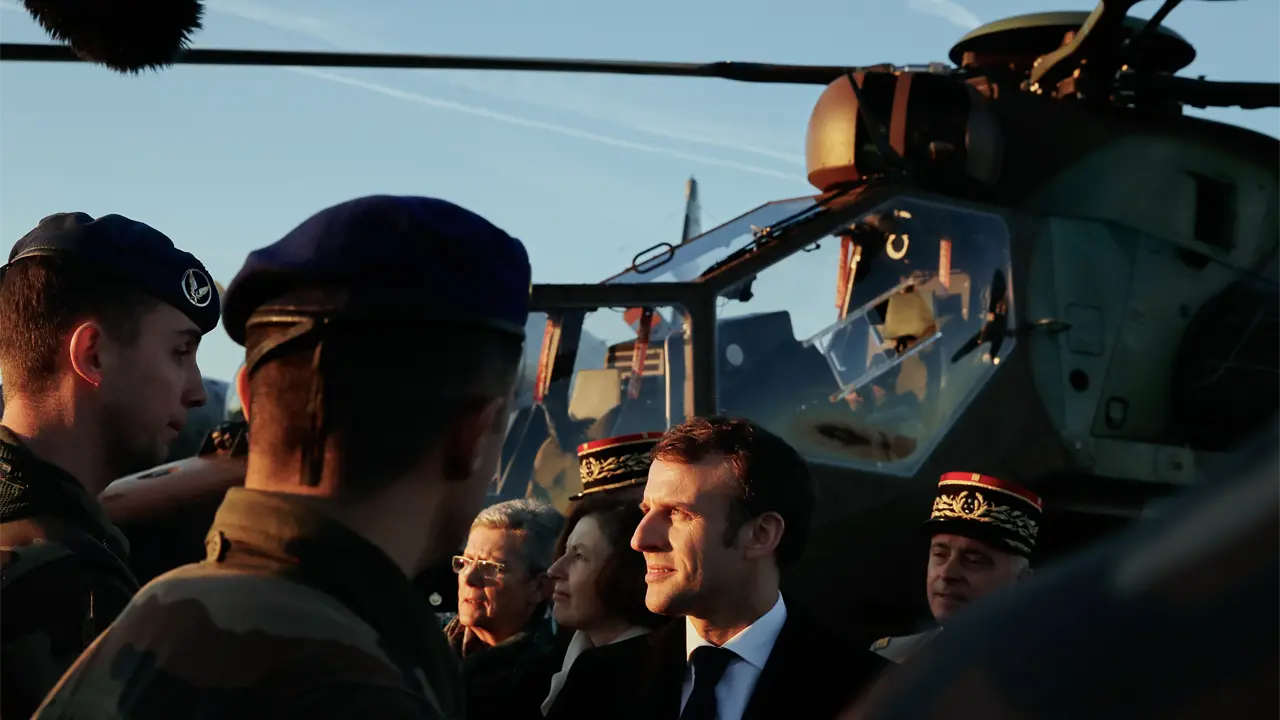 Emmanuel Macron anuncia programa para fortalecer Fuerzas Armadas de Francia