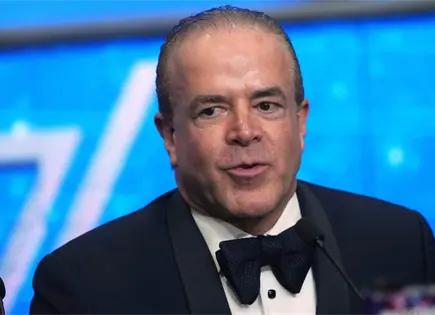 Guatemala retira cargo de cónsul honorario en México a Raúl Rocha