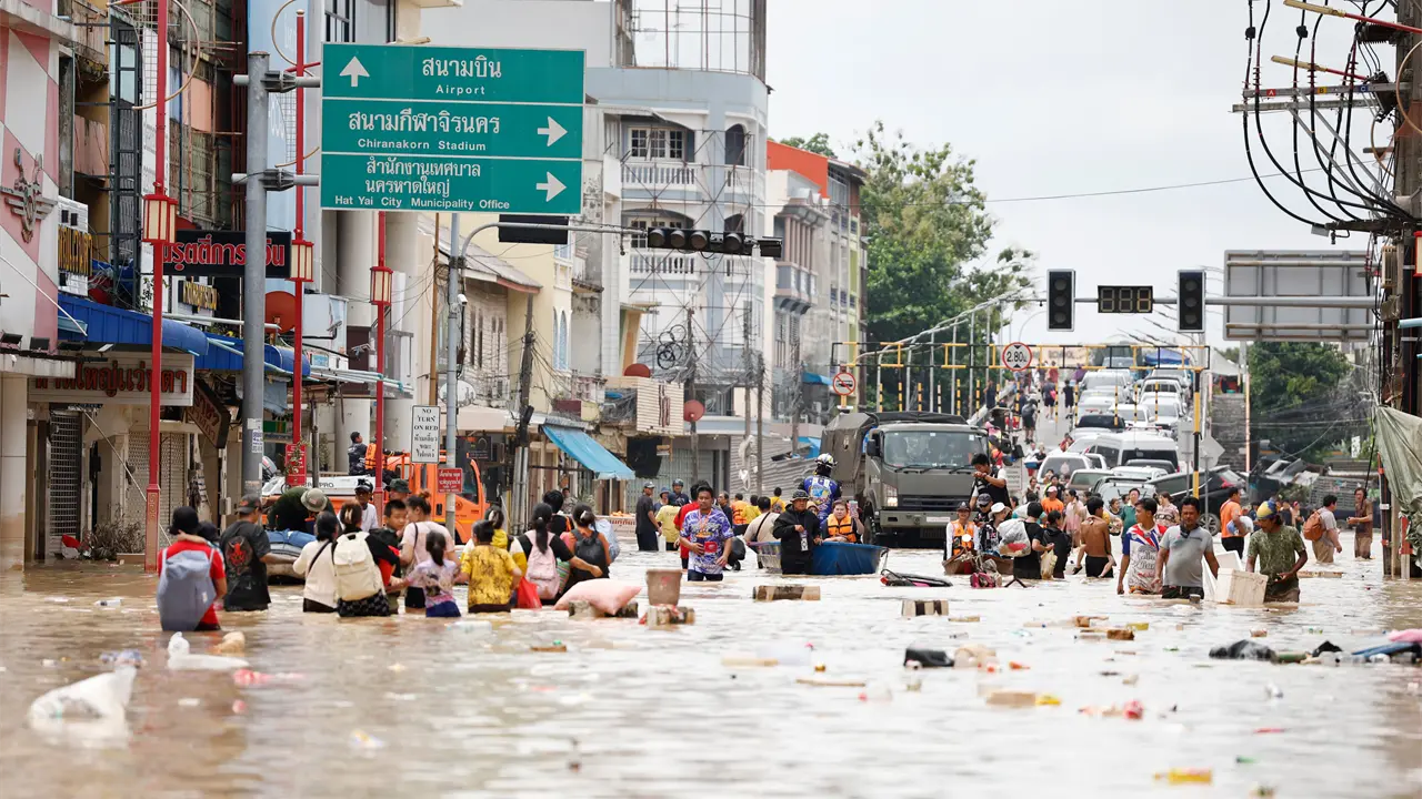 Más de 80 Personas Fallecen por Inundaciones en el Sur de Tailandia