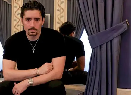 ALEX FERNÁNDEZ DEFIENDE A SU PADRE