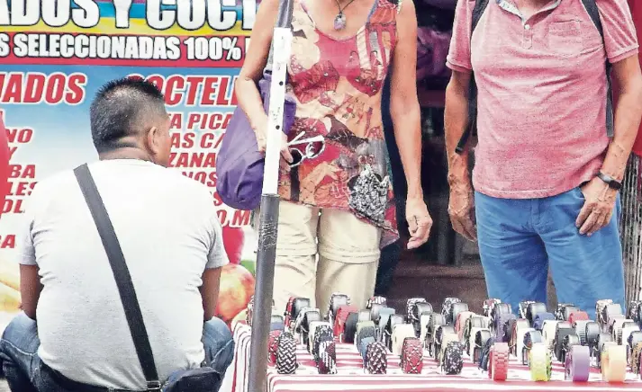 México suma 655 mil empleos en octubre, pero todos informales