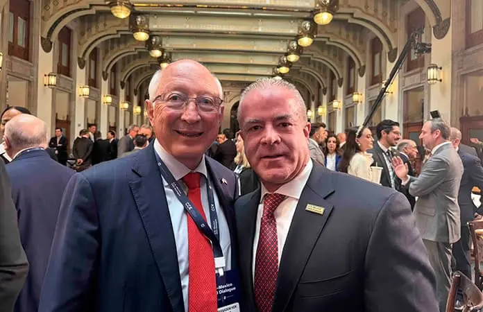 Rocha acercaba a IP con gobierno