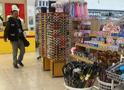 Clausuran tienda de artículos chinos en zona centro