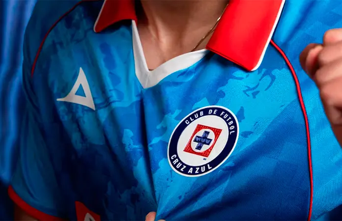 Cruz Azul revela sus uniformes para la Copa Intercontinental 2025