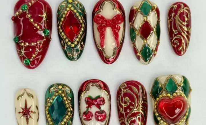 Las uñas que dominarán esta Navidad 2025