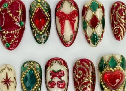 Las uñas que dominarán esta Navidad 2025