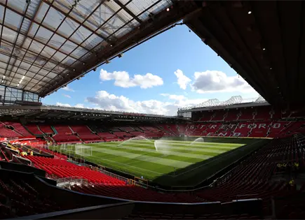 Manchester United construirá estadio para la Copa Mundial Femenina 2035