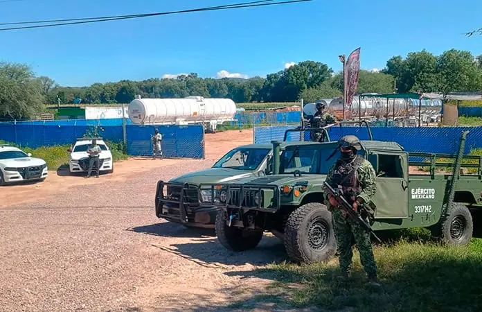 Rocha operaba inmuebles llenos de huachicol