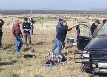 Volcadura en la carretera a Matehuala deja dos lesionados