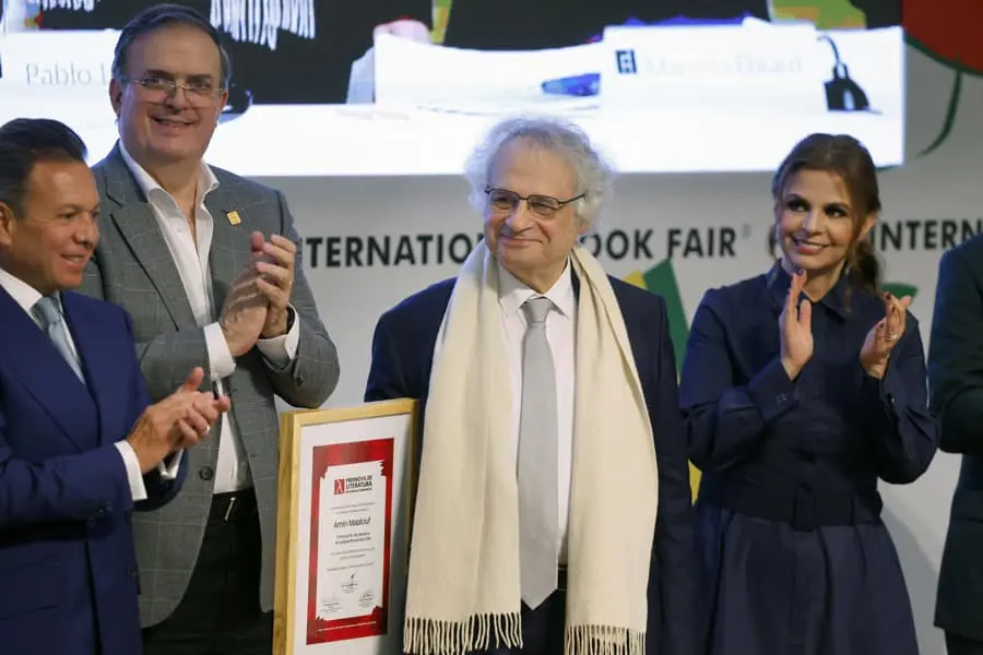Amin Maalouf galardonado en la Feria del Libro Guadalajara por su obra literaria