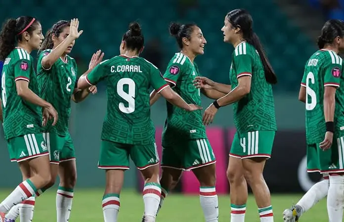 Demoledor inicio de México Femenil