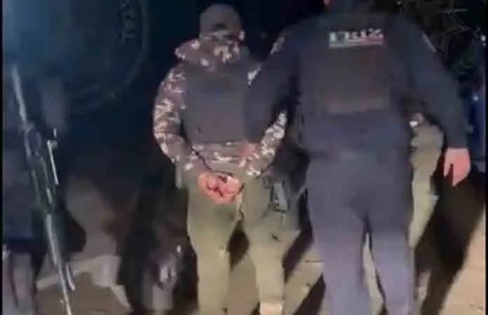 Procede la SSPC  contra los cuatro agentes detenidos