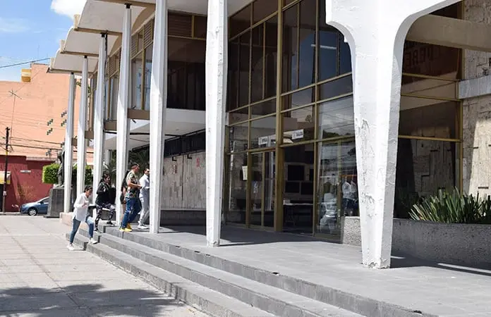 Se ampara un implicado  en violación de Derecho