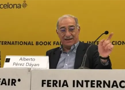 Adriana Pineda confronta a Pérez Dayán en la FIL Guadalajara