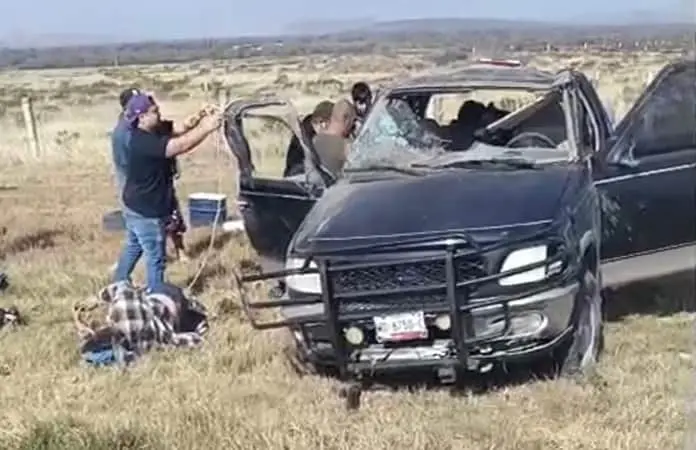 Dos lesionados, deja volcadura en la Carr. ‘57