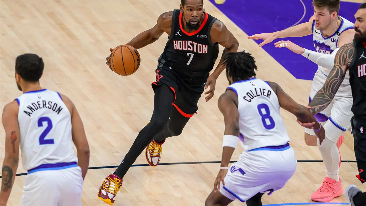 Kevin Durant lidera a Rockets en victoria sobre Jazz