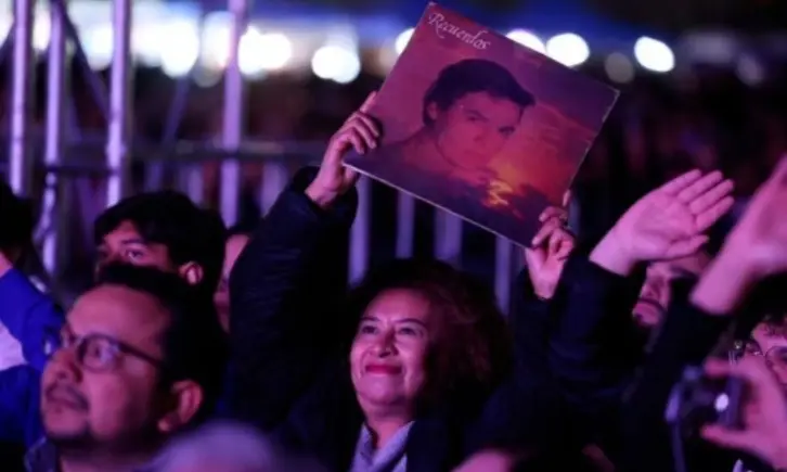 Más de 10 mil personas disfrutan concierto de Juan Gabriel en Ciudad Juárez