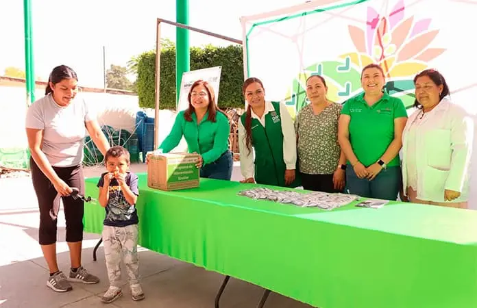 Otorgará DIF lentes a adultos mayores