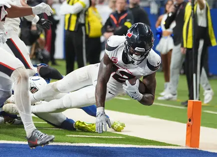 Texans de Houston vencen a Colts de Indianápolis con anotaciones clave