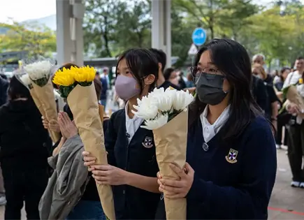 Tragedia en Hong Kong: Malla incumple normativa y desata incendio mortal