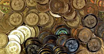 Bitcoin se desploma 6.5%