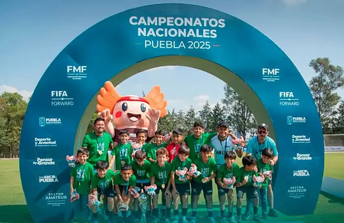 Logra Lobos FC título nacional