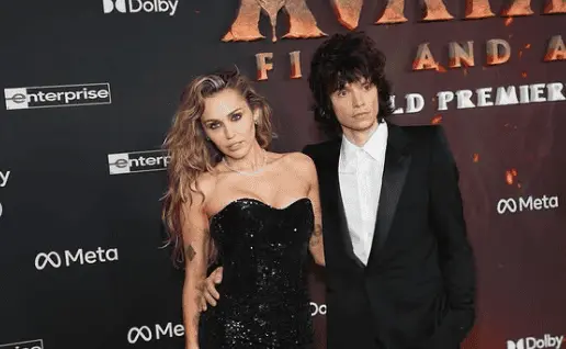 Miley Cyrus y Maxx Morando: Compromiso confirmado con anillo especial