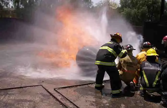 Se capacitan en SLP, bomberos de Uruguay