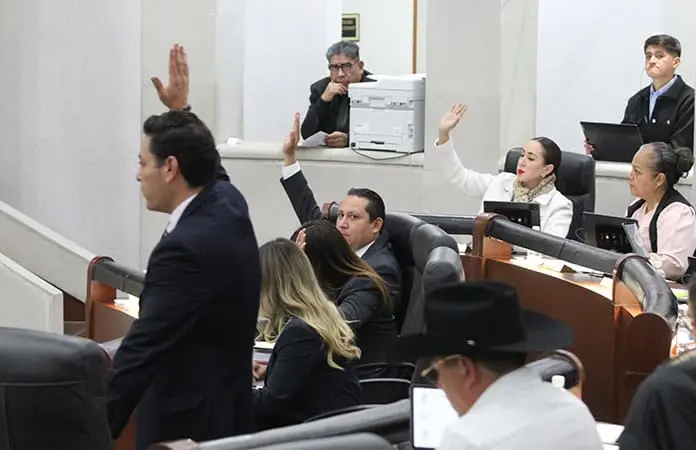 Amplía el Congreso causales para practicar un aborto