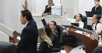 Amplía el Congreso causales para practicar un aborto