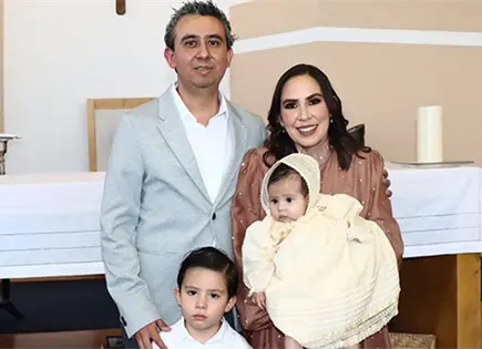 CECILIA ES BAUTIZADA