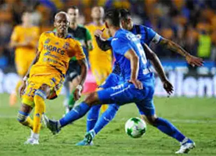 Árbitro Ismael López Peñuelas dirige polémico Cruz Azul vs Tigres