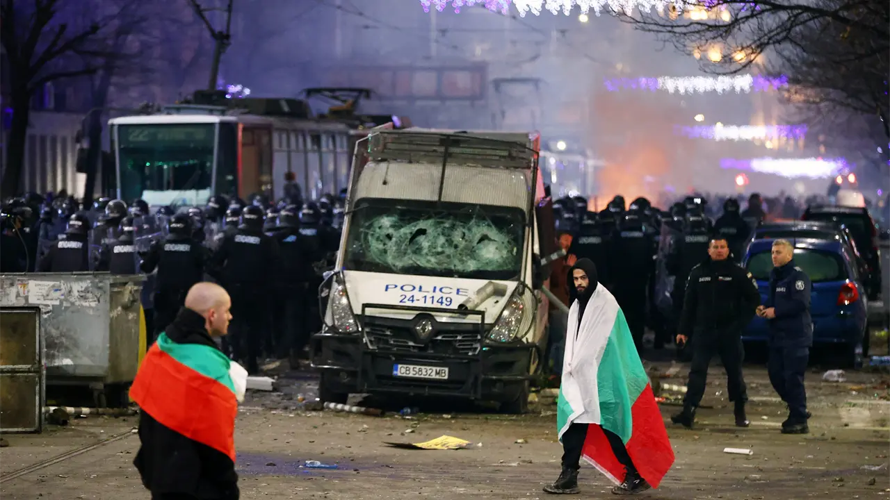 Manifestaciones en Bulgaria provocan retiro de proyecto presupuestario