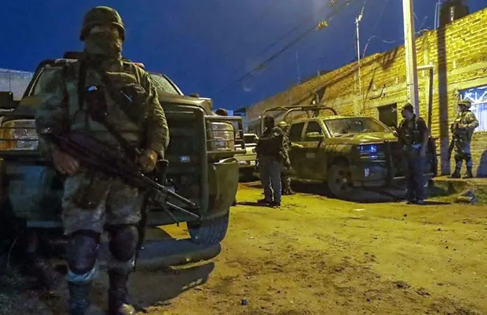 Mueren dos criminales tras enfrentamiento