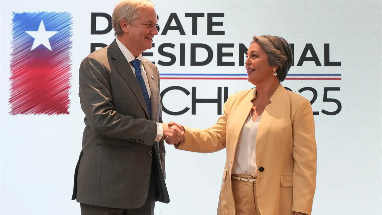 Tenso Debate entre Jeannette Jara y José Antonio Kast en Chile