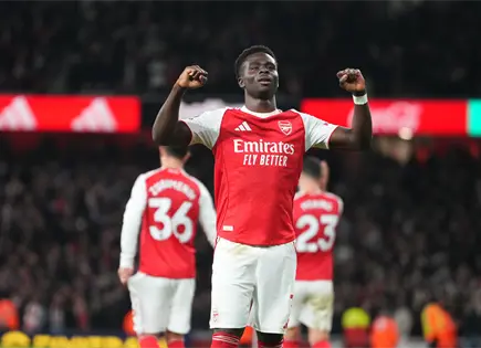 Arsenal se acerca al título con victoria sobre Brentford