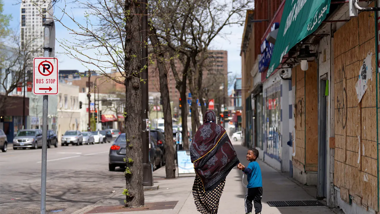 Controversia por comentarios despectivos de la Casa Blanca hacia comunidad somalí en EE.UU.