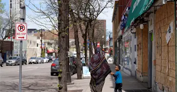 Controversia por comentarios despectivos de la Casa Blanca hacia comunidad somalí en EE.UU.