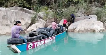 Fotos: Hallan decenas de llantas y basura en el río Tampaón