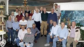 ¡GRANDES AMIGOS! CONVIVEN POR NAVIDAD