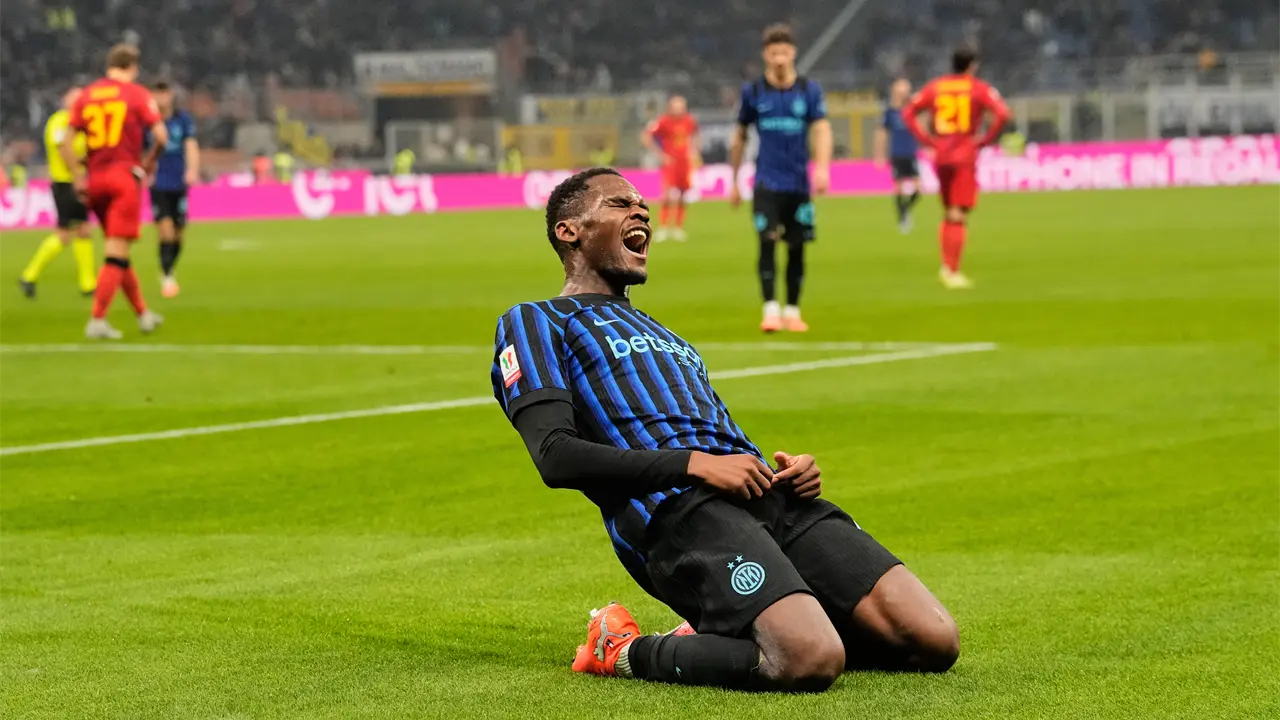 Napoli clasifica en penales en la Copa Italia ante Cagliari