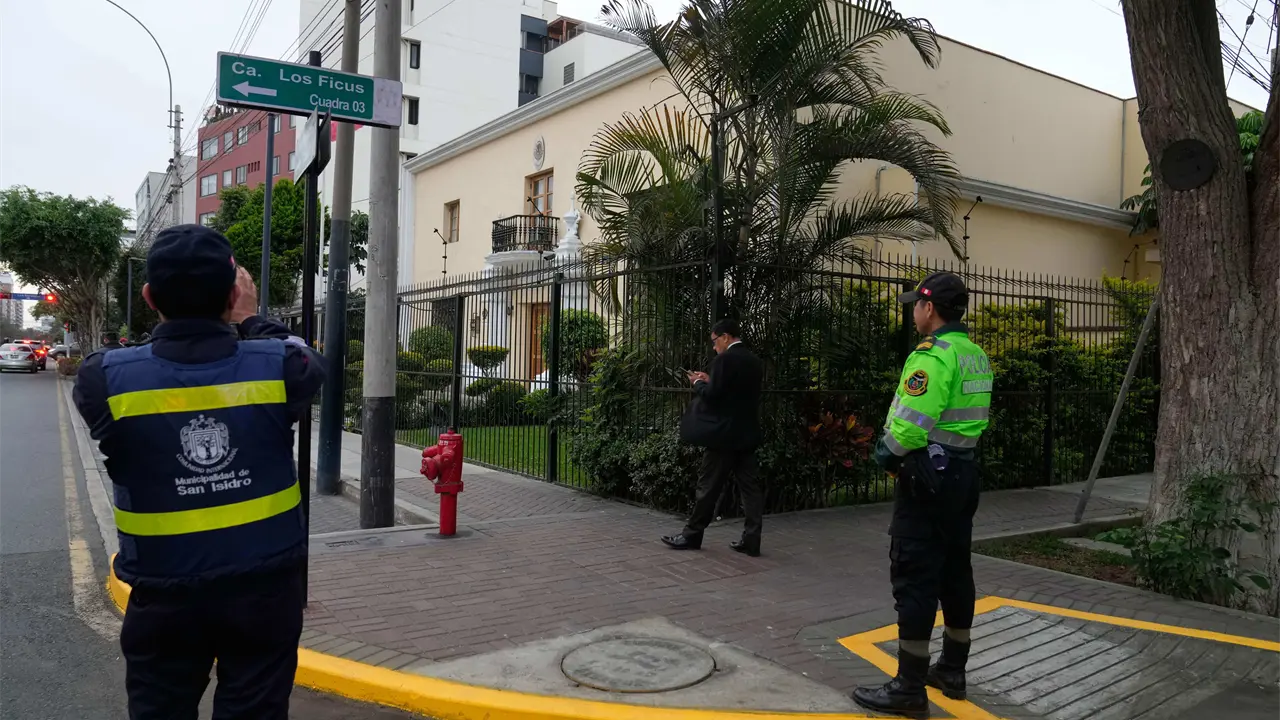 Perú propone reformar reglas de asilo diplomático en la OEA