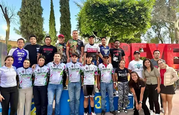 Premian a ciclistas del Serial Regional