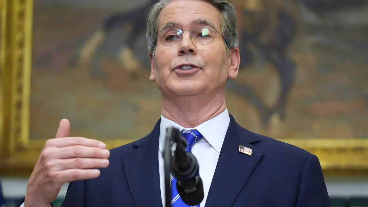 Scott Bessent propone requisito para presidentes de bancos regionales de la Reserva Federal