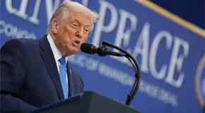 Juez declara ilegal pol&iacute;tica de Trump que permite deportaci&oacute;n r&aacute;pida