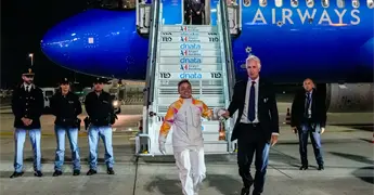 Emotiva Ceremonia en Roma para la Llama Olímpica Milán-Cortina