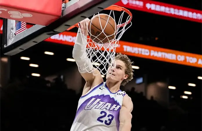 Jazz arrasan a Nets en el último cuarto