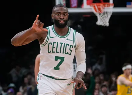 Celtics de Boston vencen a Lakers de Los Ángeles sin LeBron James Celtics de Boston vencen a Lakers de Los Ángeles sin LeBron James
