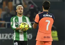 El Barça reafirma su liderato con goleada al Betis El Barça reafirma su liderato con goleada al Betis