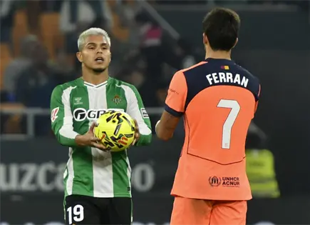 El Barça reafirma su liderato con goleada al Betis El Barça reafirma su liderato con goleada al Betis